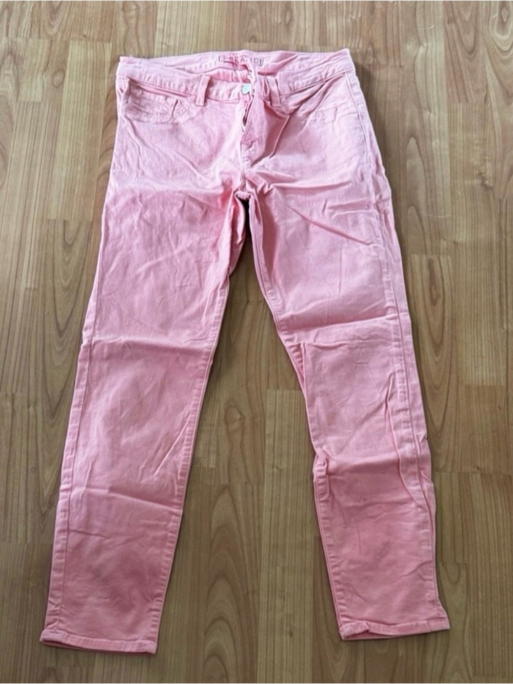 J Brand “Capri” mid-rise skinny leg pants in colour coral size 29